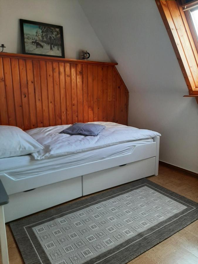 Haus Mit Ausblick 3 Schlafzimmer Wilkau-Hasslau Esterno foto